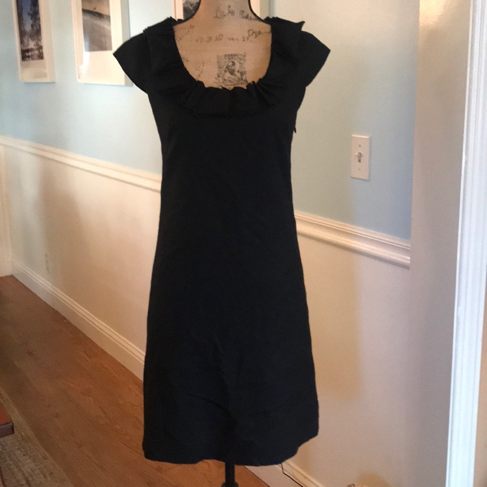 J.Crew Size 0 Blk Sweet Dress w a cute neck ruffle